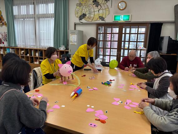 つくって遊ぼうの写真
