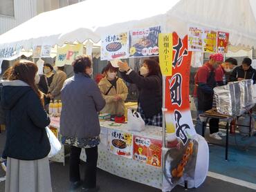 模擬店の美味しそうな香り