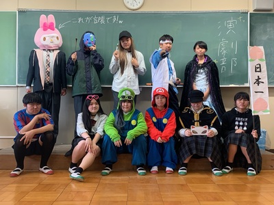富士見高校演劇部のメンバー