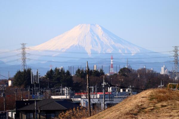 羽根倉橋周辺から見える富士山の写真