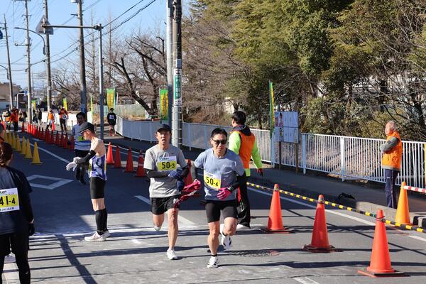 駅伝大会のゴール写真