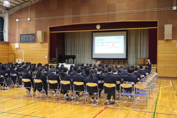 防窮教育プログラム開催の全体写真