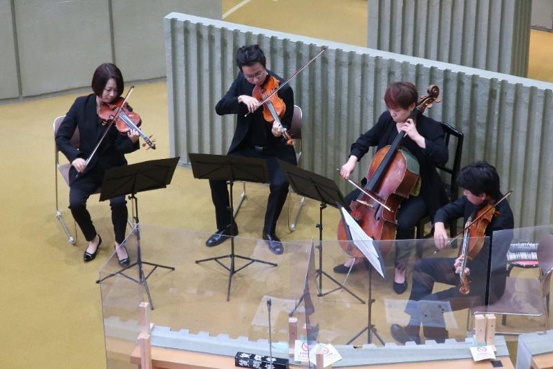 東邦音楽大学弦楽四重奏団の皆様