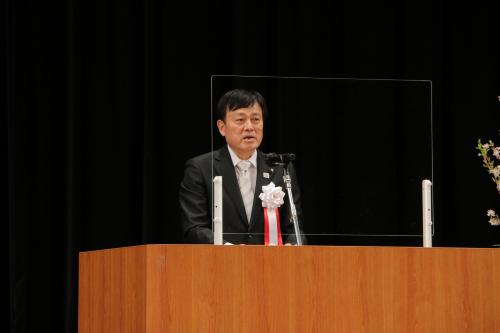 斉藤議長によるあいさつの様子