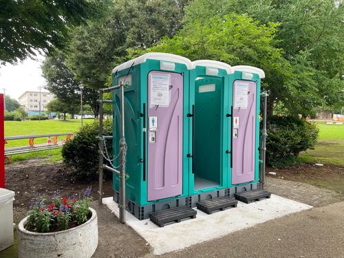 仮設トイレ写真